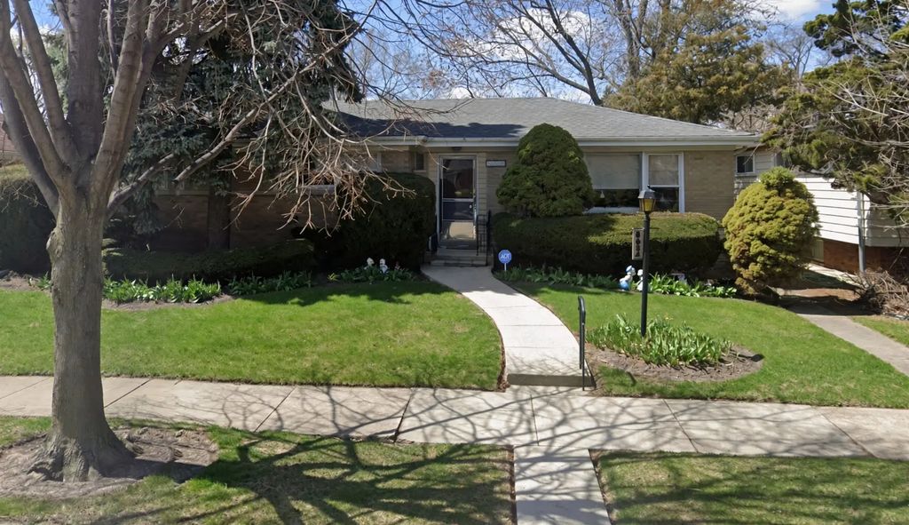 8634 Drake Avenue, Skokie