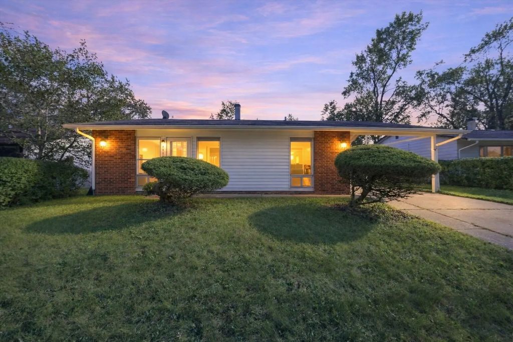2112 219th Street, Sauk Village