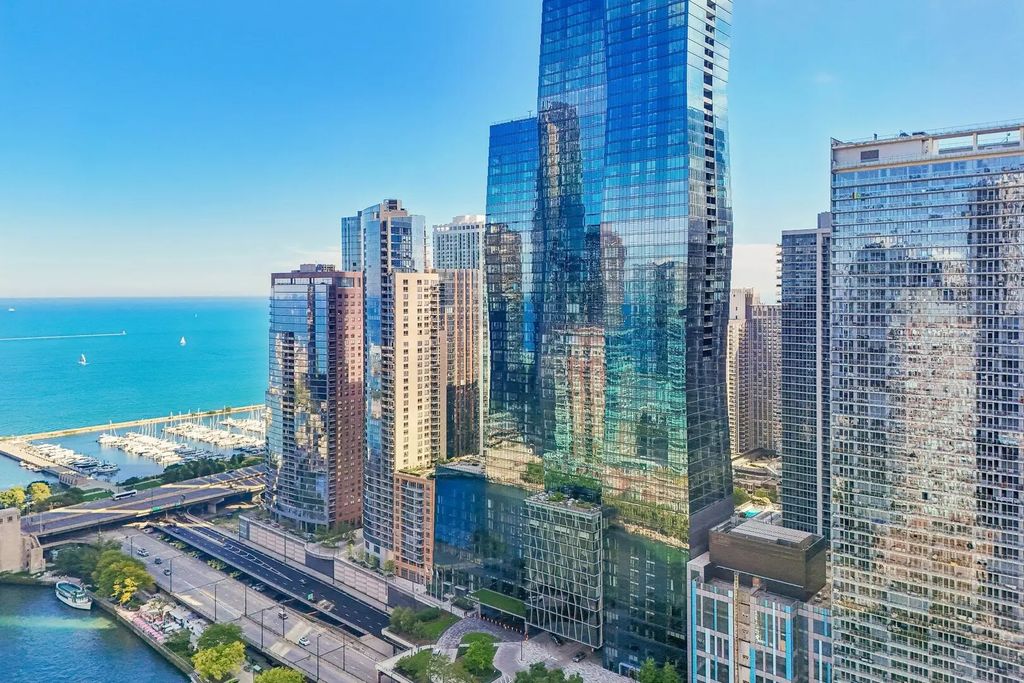 363 E Wacker Drive 4203, Chicago