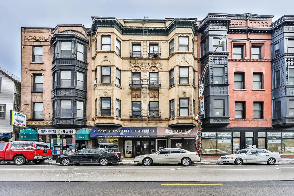 2841 N Clark Street 2n, Chicago