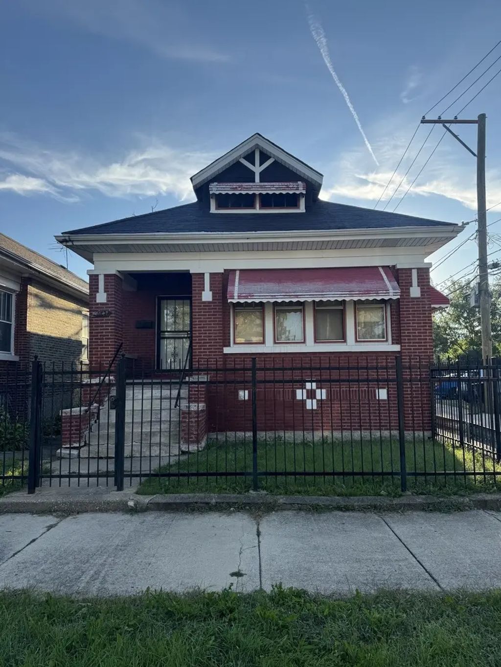8641 S May Street, Chicago
