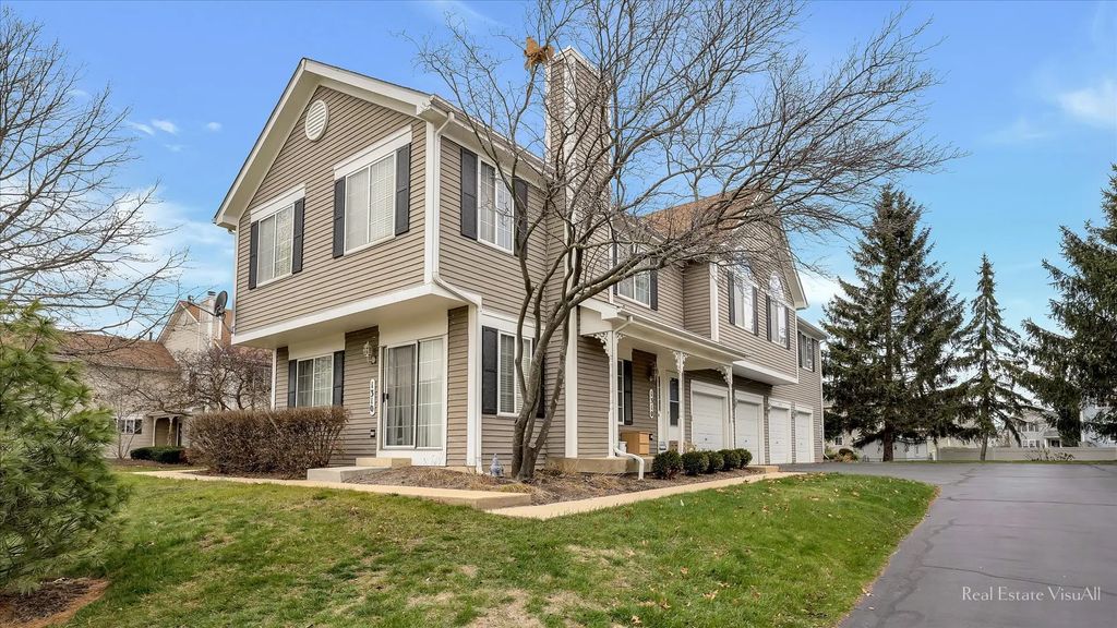 1312 Sandhurst Lane 1312, South Elgin