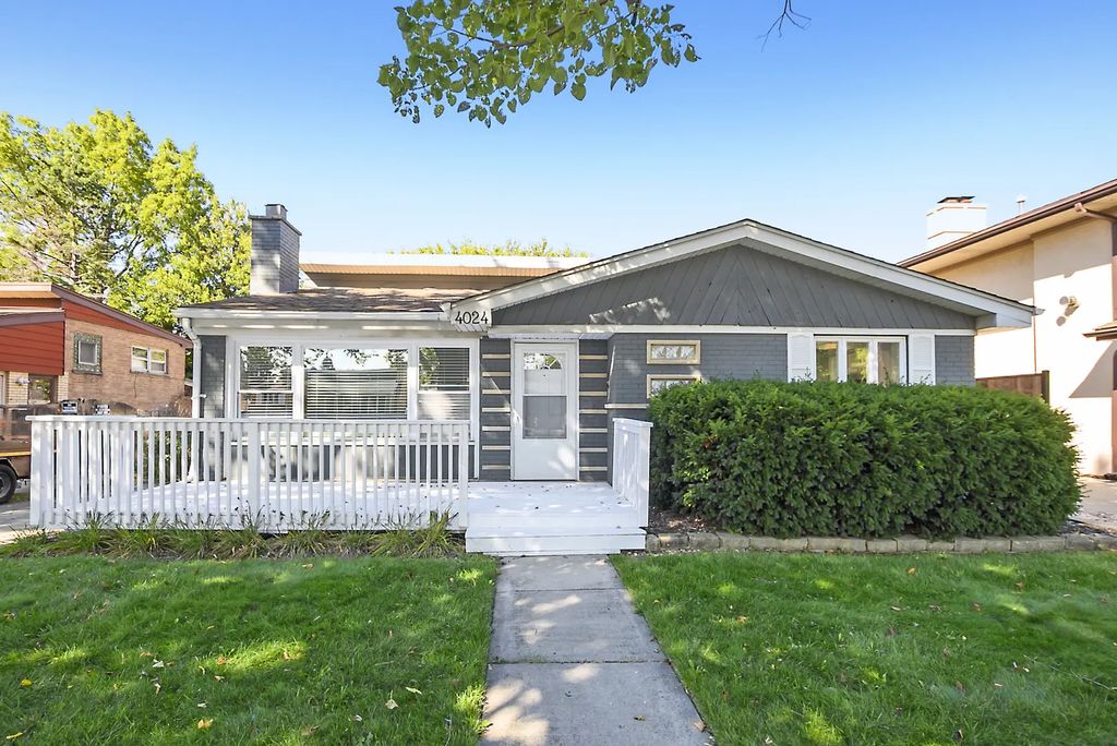 4024 W 106th Street, Oak Lawn