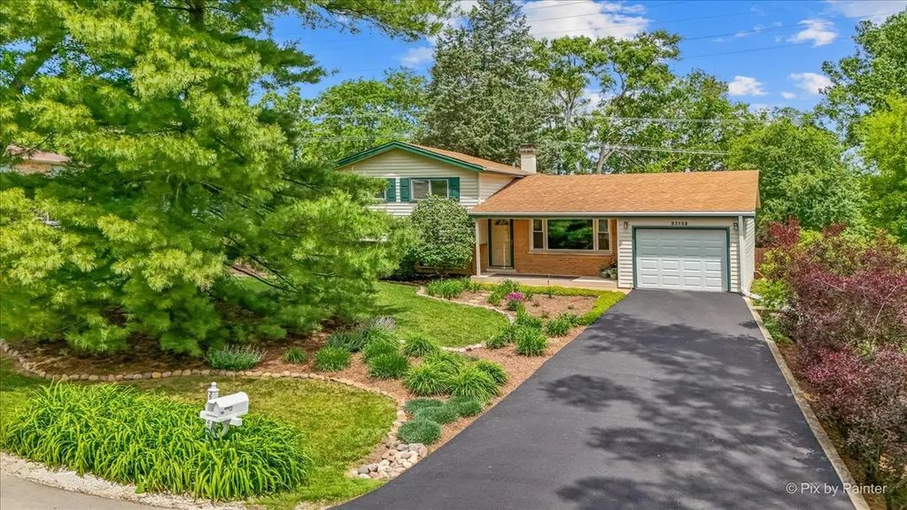 23w328 Great Western Avenue, Glen Ellyn