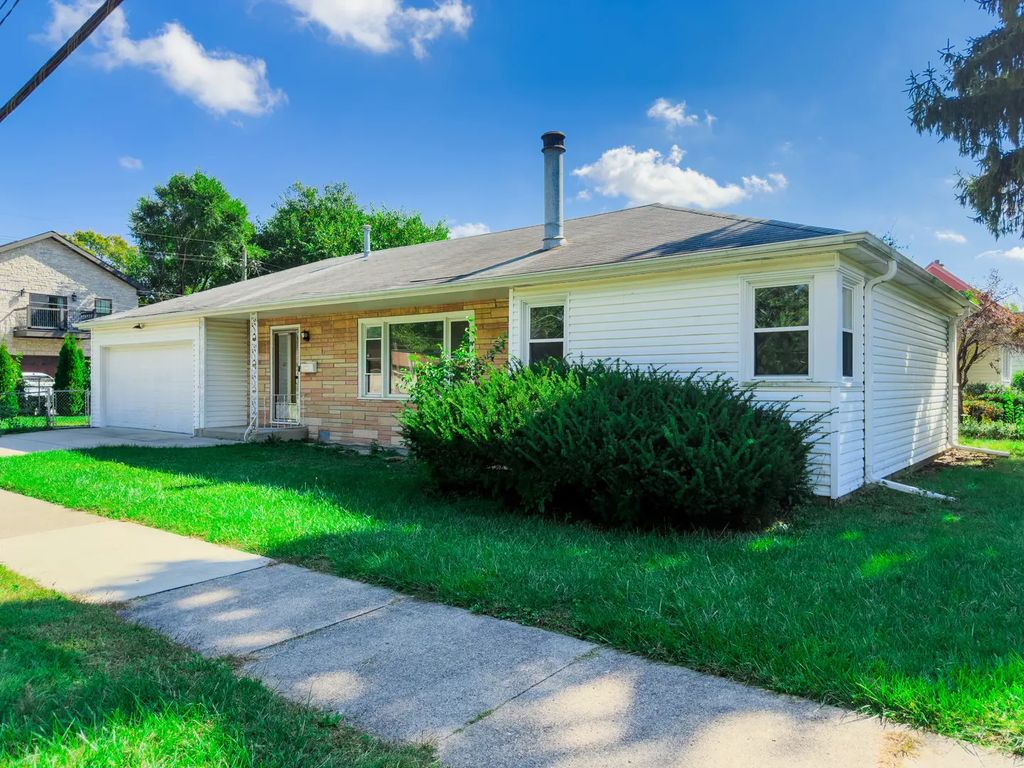 10101 S Kostner Avenue, Oak Lawn
