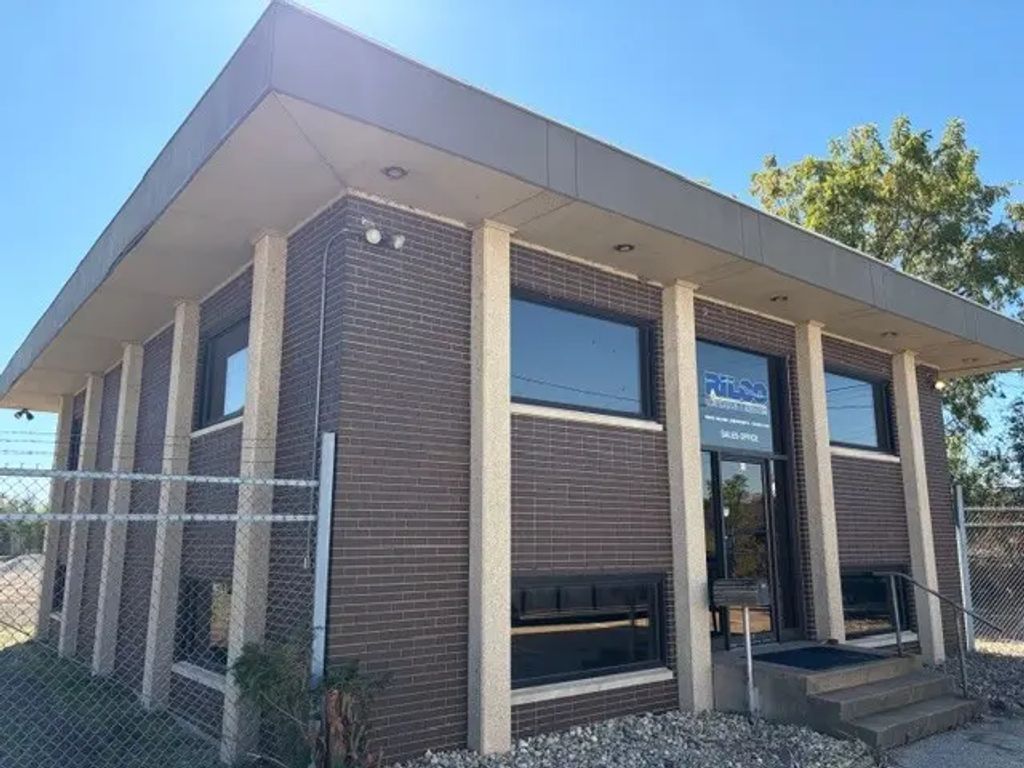 80 13th Avenue, Rock Island