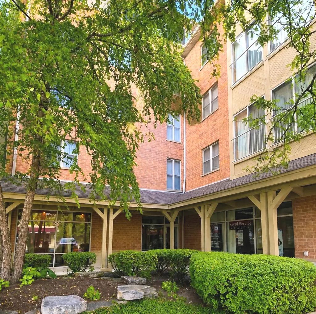 100 N Bokelman Street 429, Roselle
