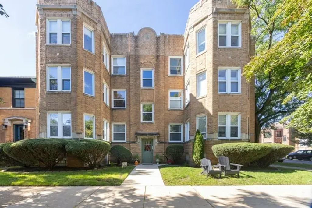 4944 N Rockwell Street 2, Chicago