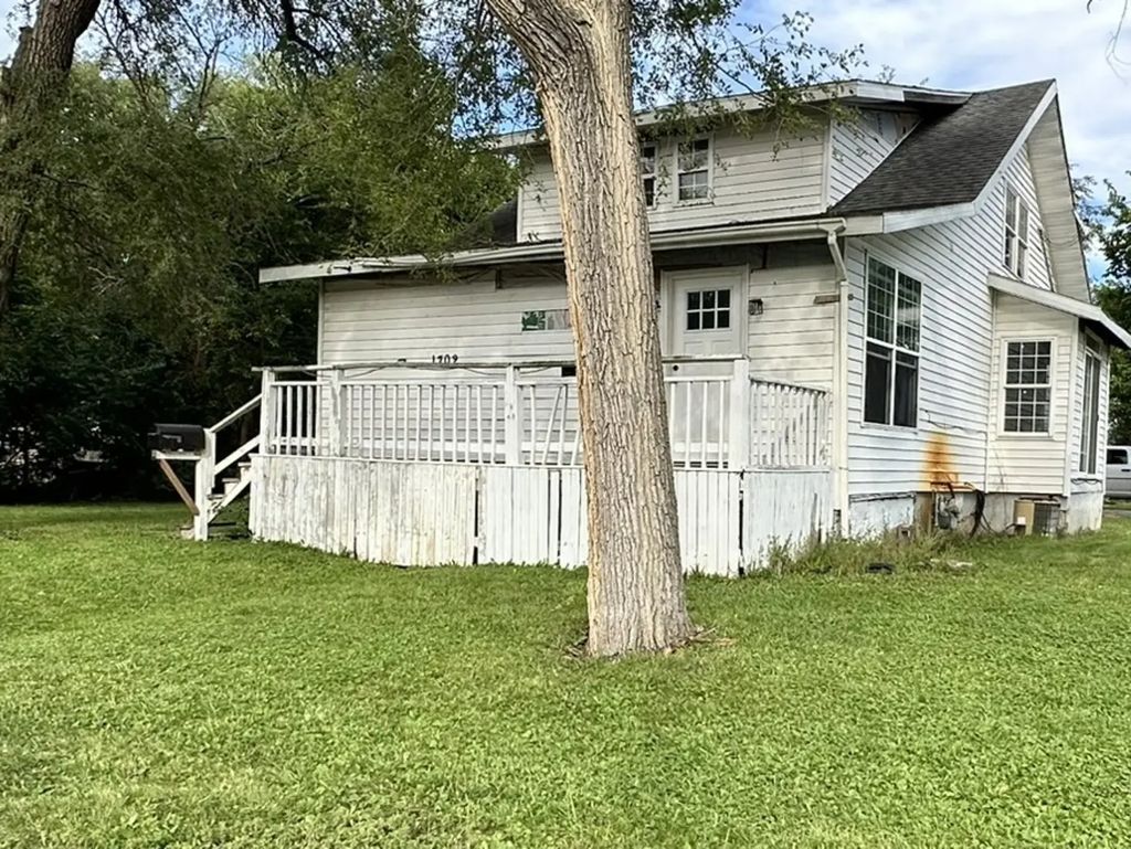 1702 Guion Street, Ottawa