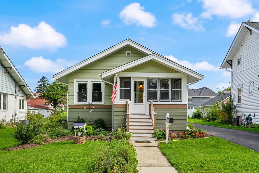 315 S Myrtle Avenue, Villa Park