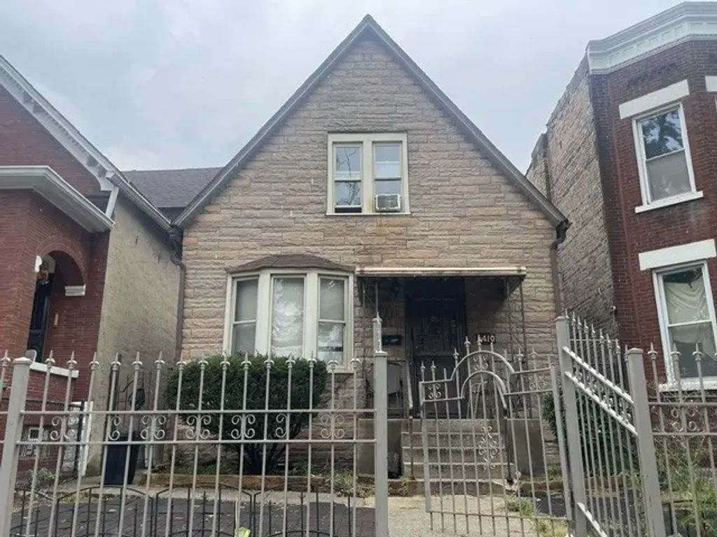 6410 S Marshfield Avenue, Chicago