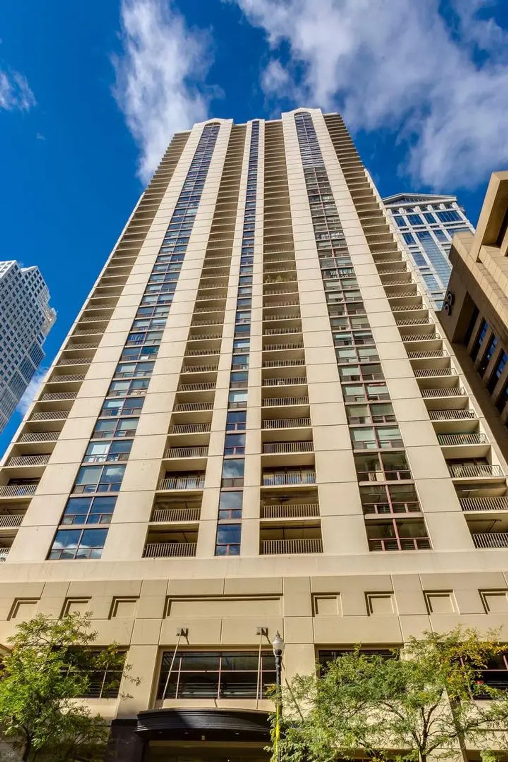 200 N Dearborn Street 4700, Chicago
