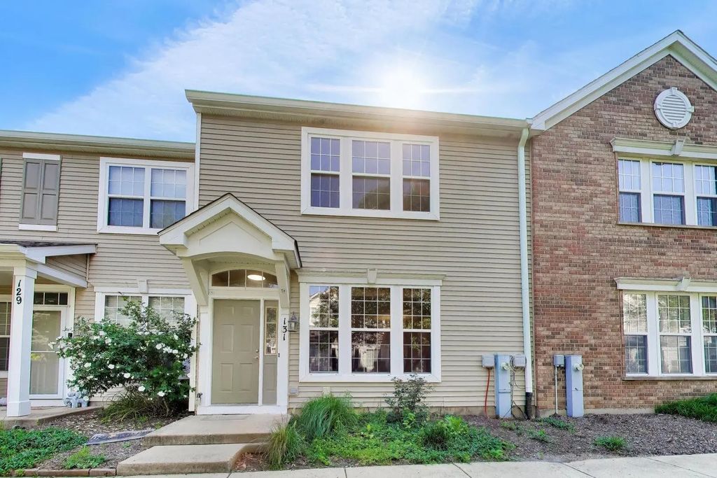 131 Springbrook Trail 131, Oswego