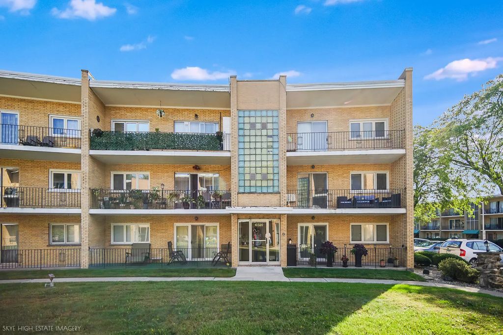 10320 S Pulaski Road 205a, Oak Lawn