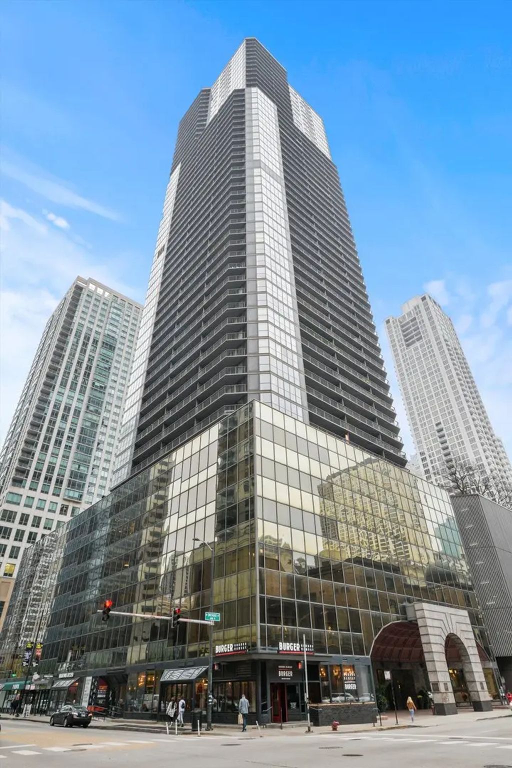 10 E Ontario Street 4901, Chicago