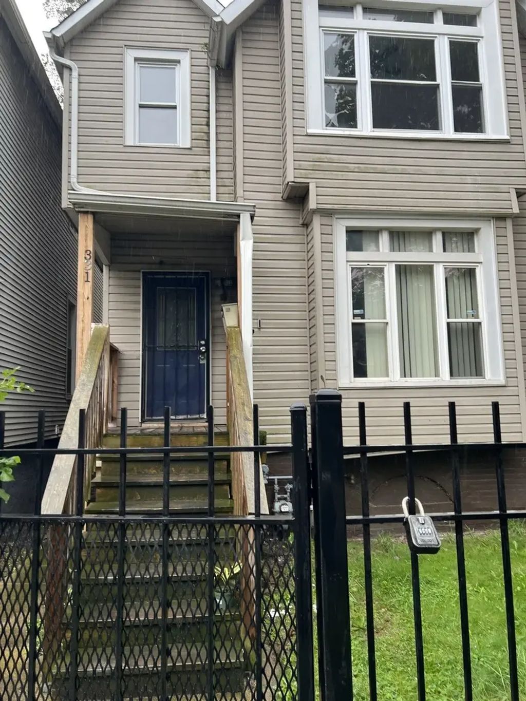 331 W 61st Street 2, Chicago