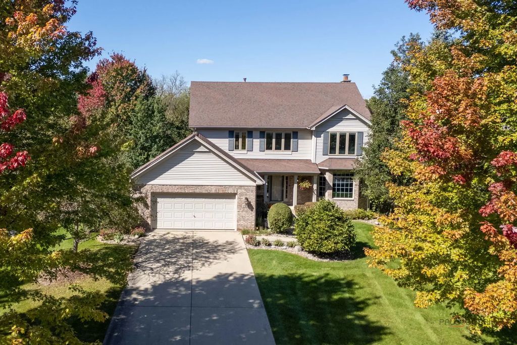 1490 Pheasant Trail Court, Hoffman Estates