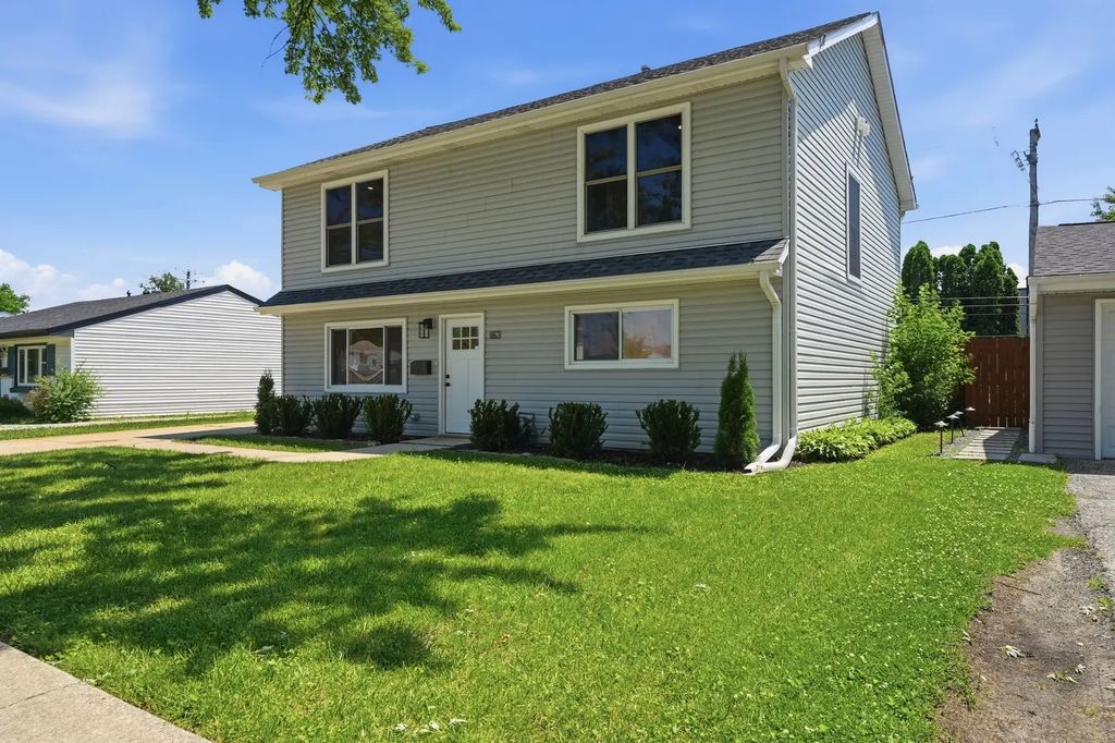163 W Manchester Drive, Wheeling