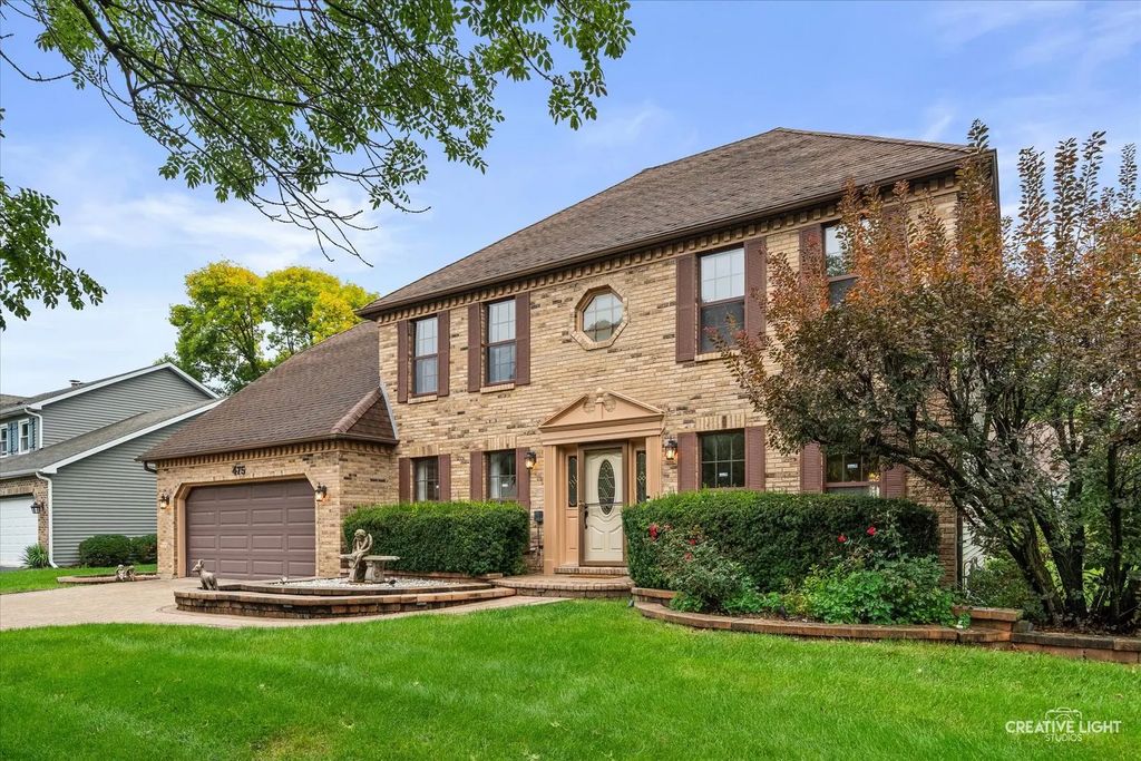 475 Prairie Knoll Drive, Naperville