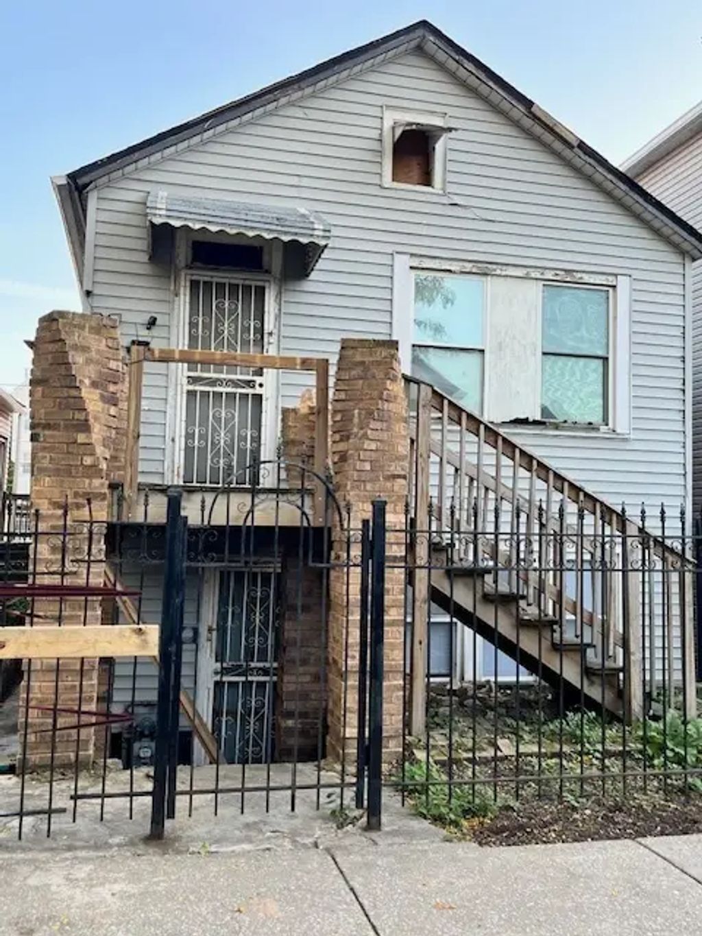 2841 W 23rd Street, Chicago