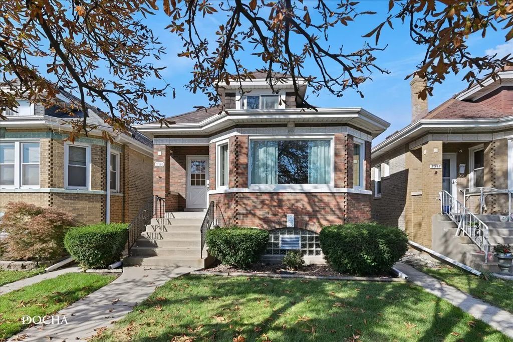 2928 N 76th Court, Elmwood Park
