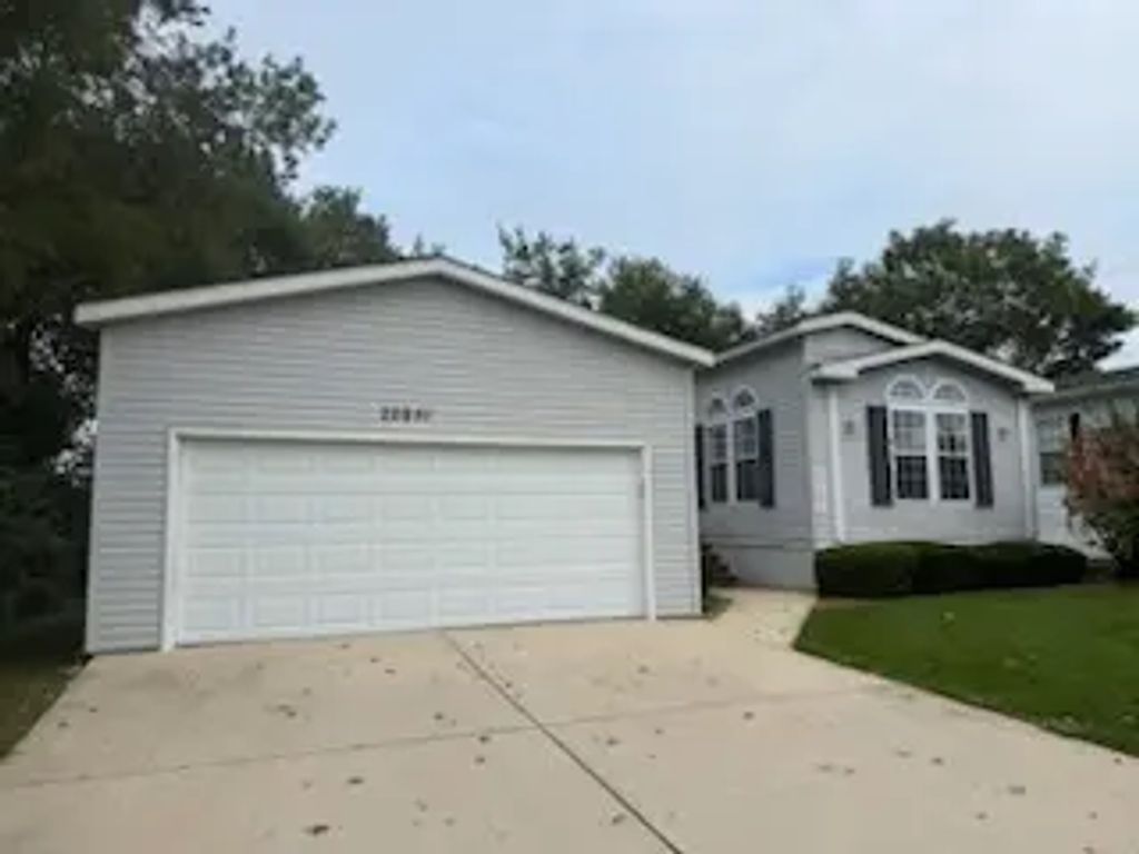 22651 Foxfire Drive, Frankfort