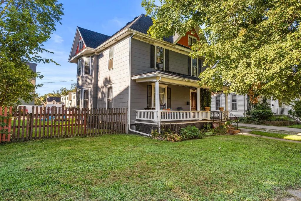 309 W White Street, Champaign
