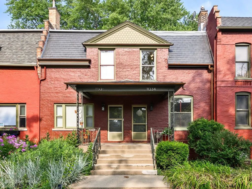 11334 S Saint Lawrence Avenue, Chicago