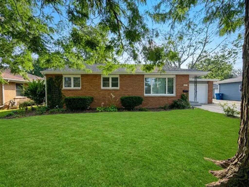 448 Dennis Avenue, Bradley
