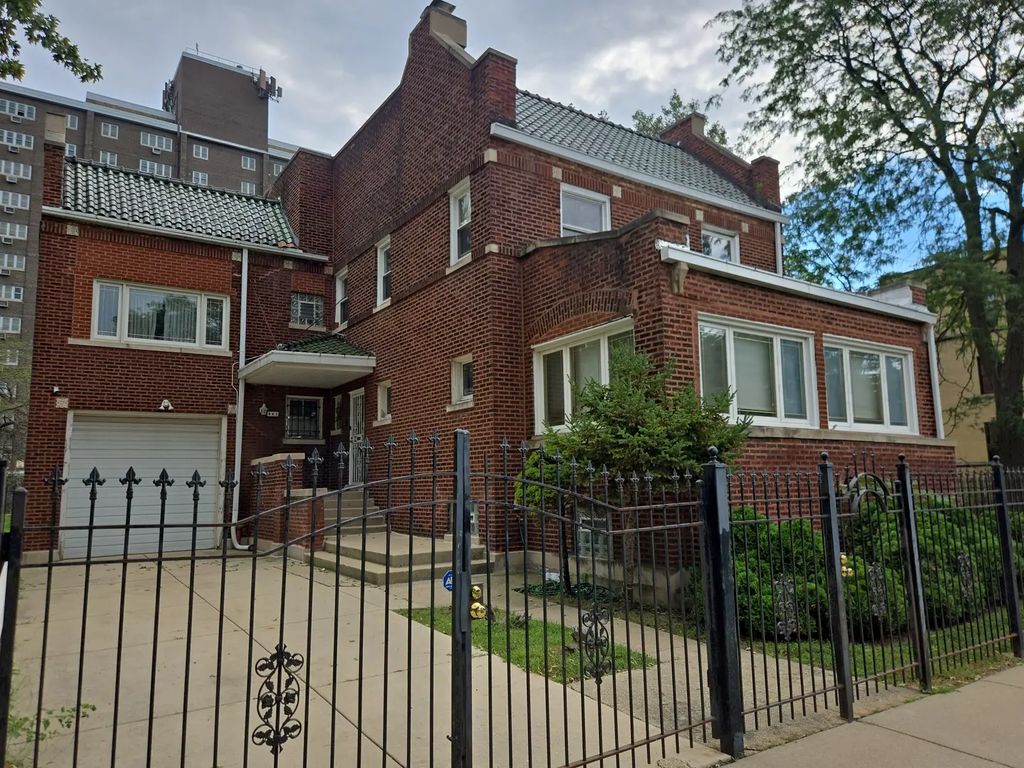 441 N Central Park Avenue, Chicago