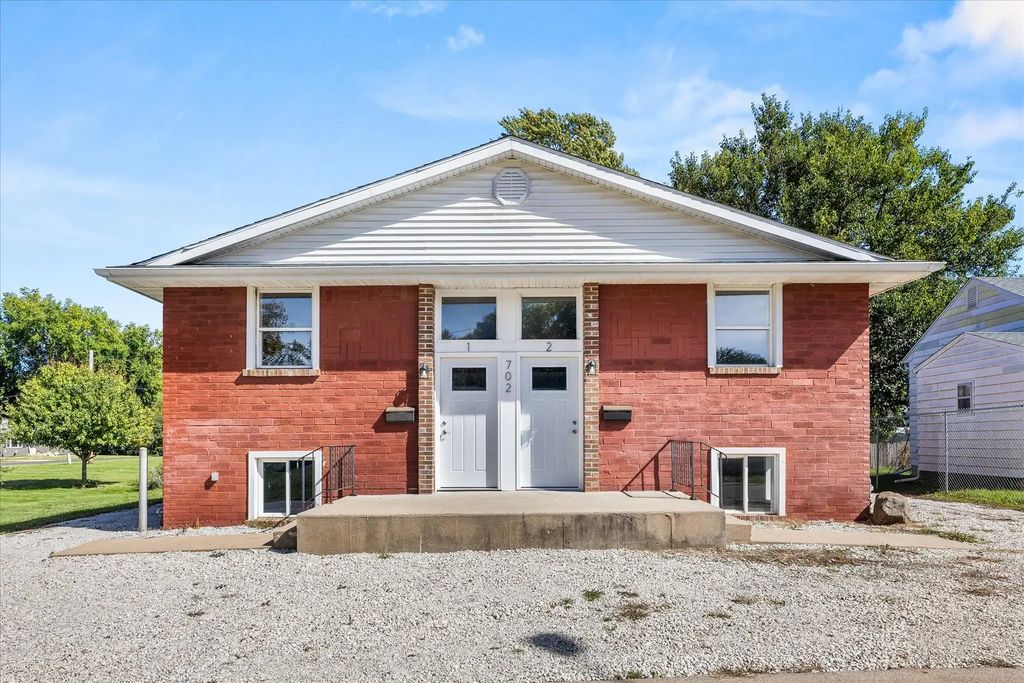 702 4th Avenue, Ottawa