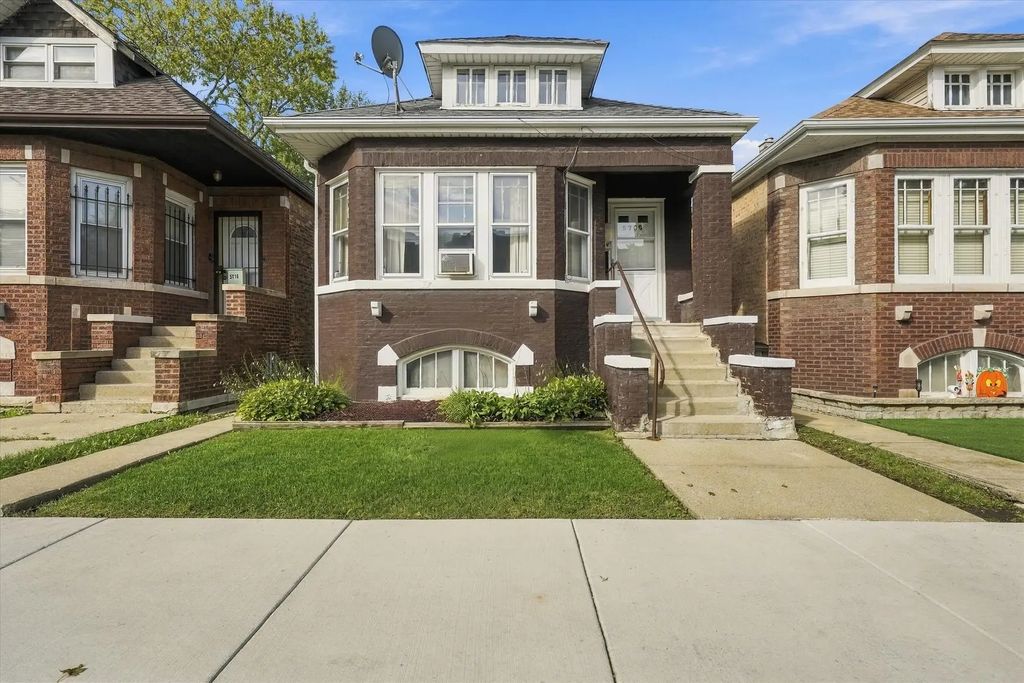 5708 S Richmond Street, Chicago