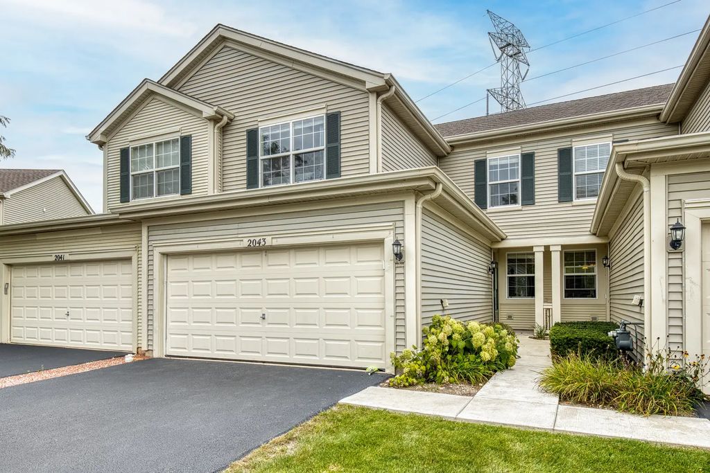 2043 S Kristina Lane, Round Lake