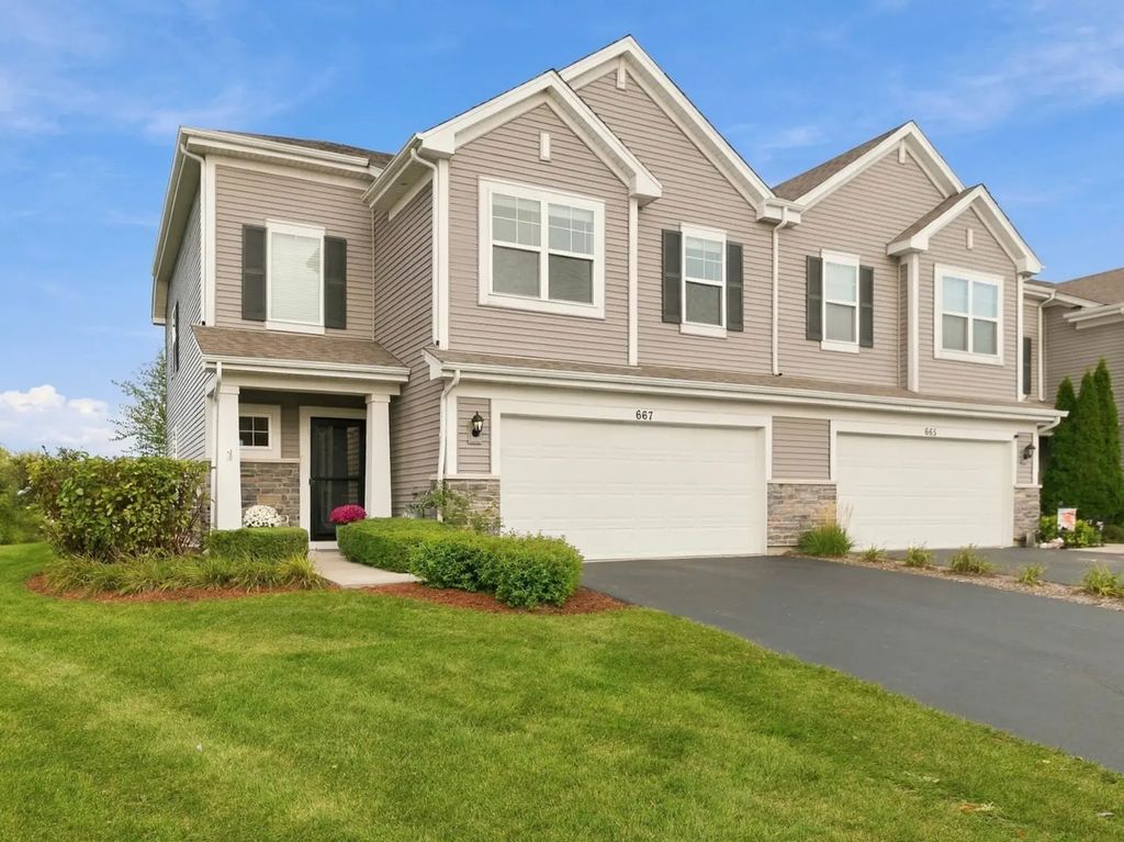 667 Anchorage Court, Pingree Grove
