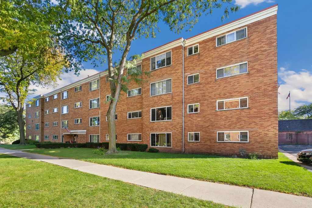 6220 N Ridge Avenue S208, Chicago