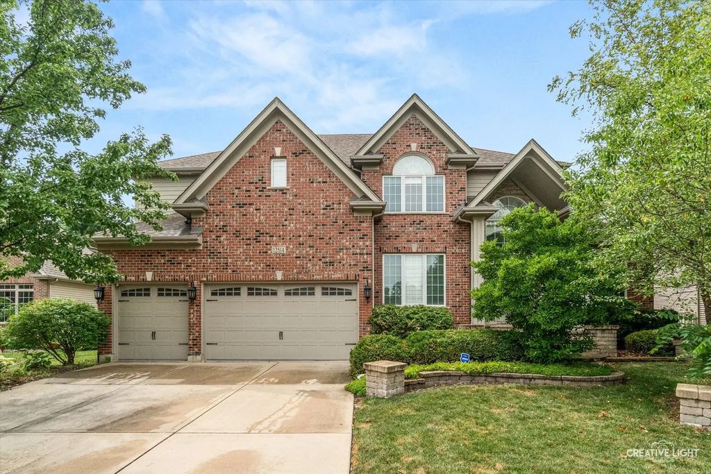 12814 Hawks Bill Lane, Plainfield