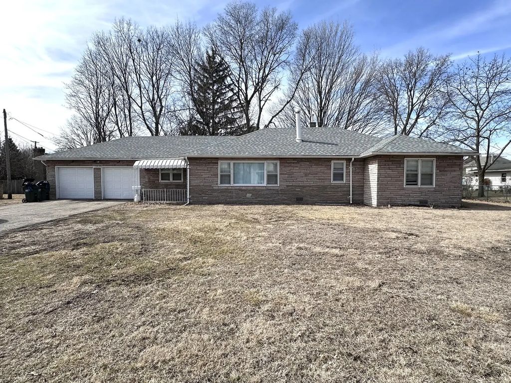 1107 Locust Street, Sterling