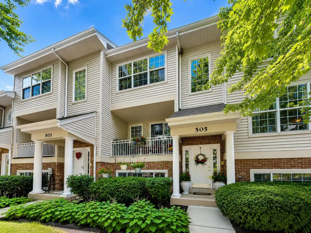 505 Pheasant Trail, St. Charles