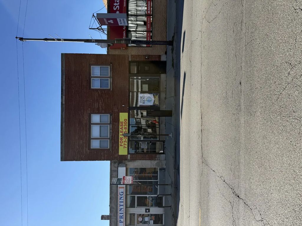 5221 W Belmont Avenue, Chicago