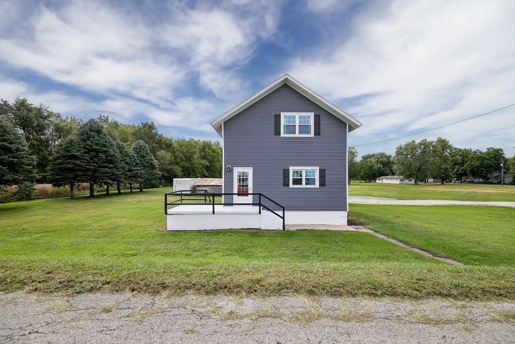 250 W Frontage Street, Sheldon