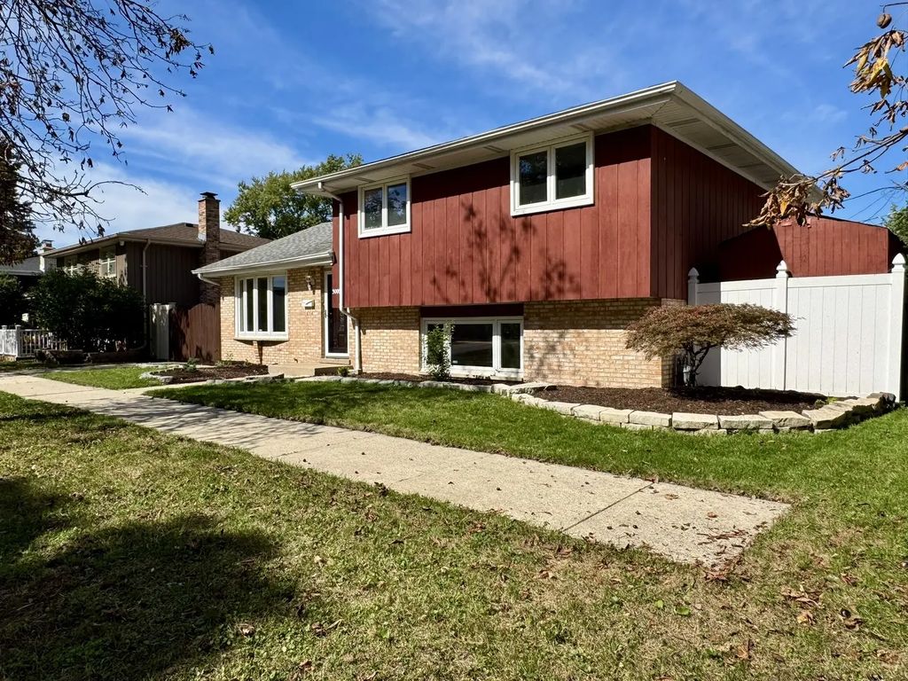 3008 W 110th Place, Chicago