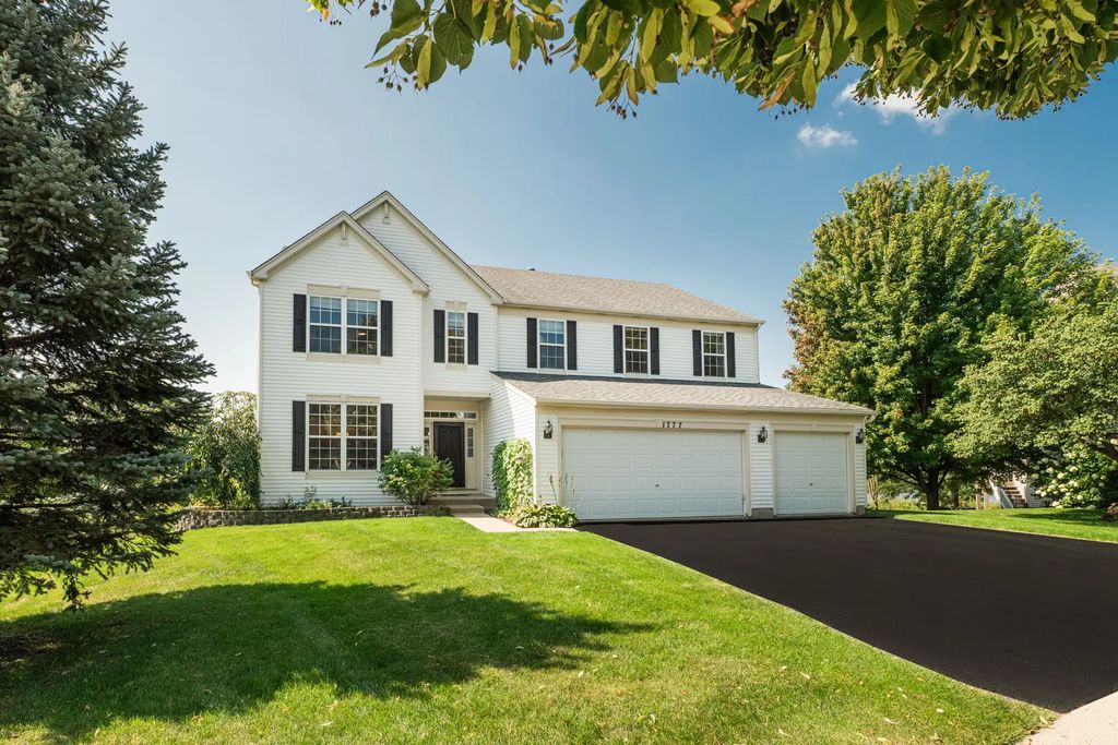 1777 Napa Suwe Court, Wauconda