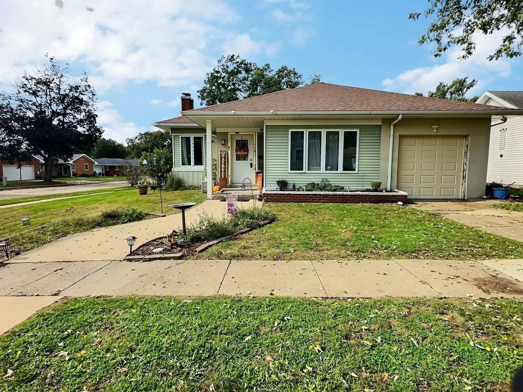 501 9th Avenue, De Witt