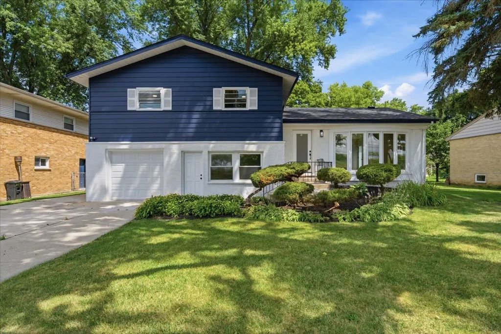 10 Linden Avenue, Buffalo Grove