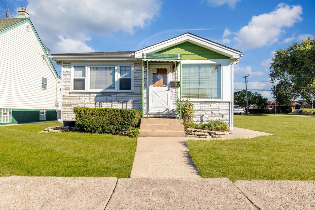 7304 W 59th Street, Summit