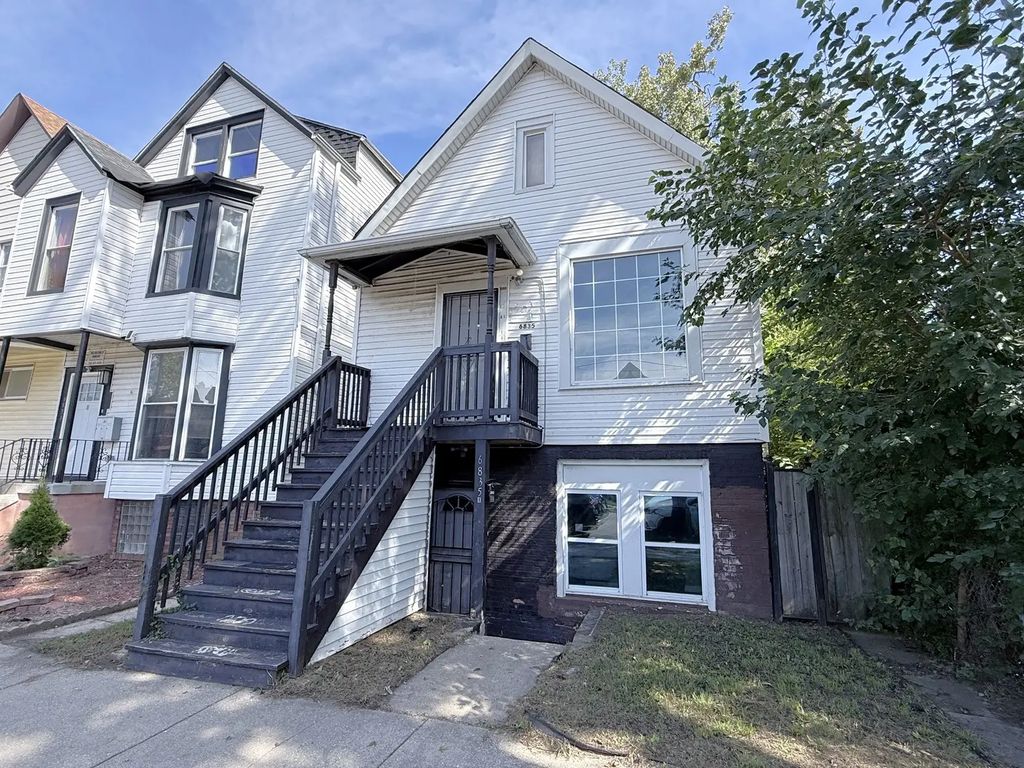 6835 S Champlain Avenue, Chicago