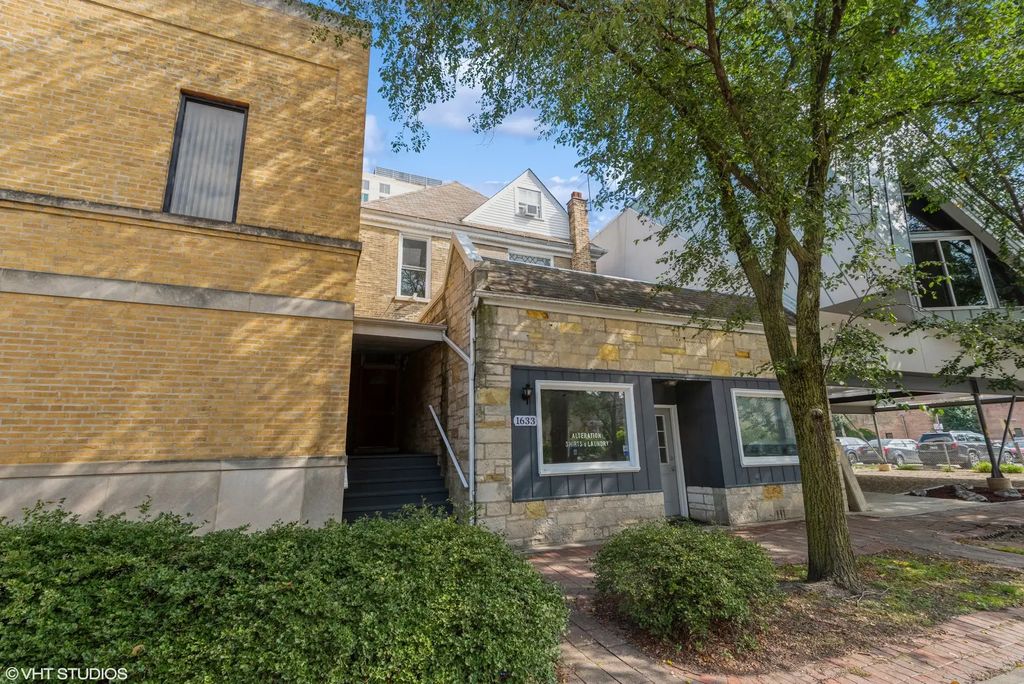 1633 Oak Avenue 2, Evanston, 60201