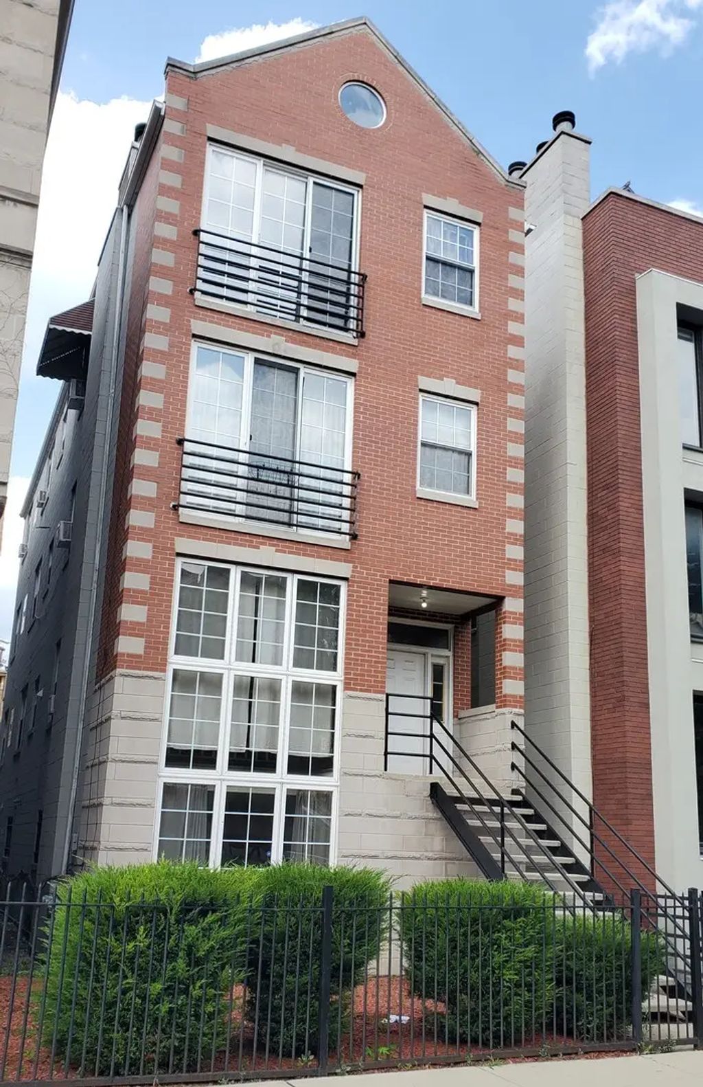 2554 W Walton Street 2, Chicago