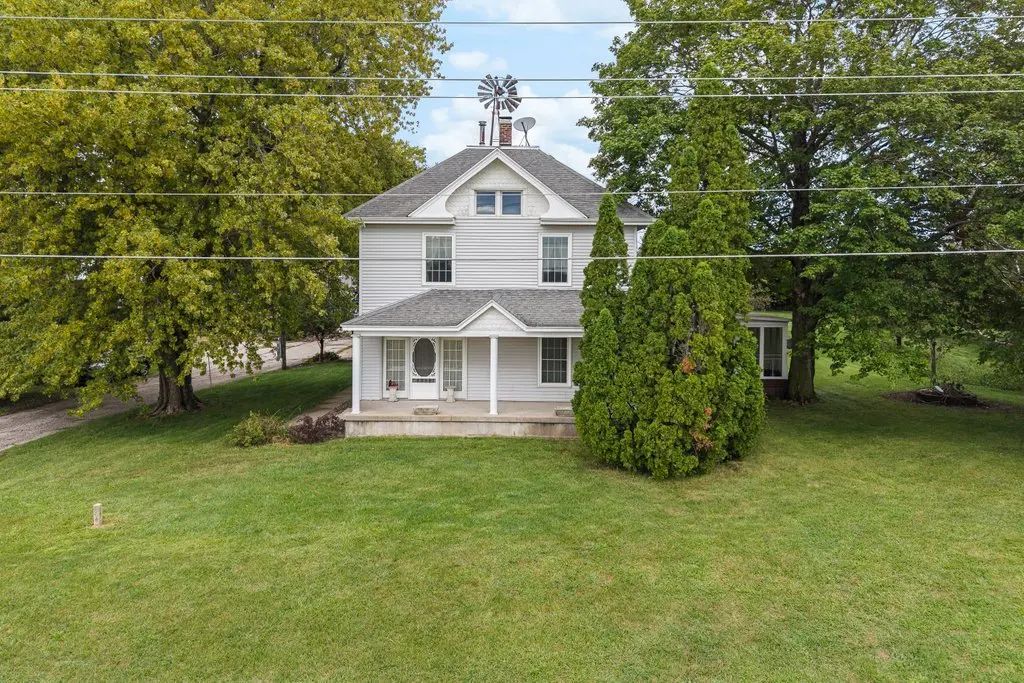 28525 94th Avenue N, Hillsdale
