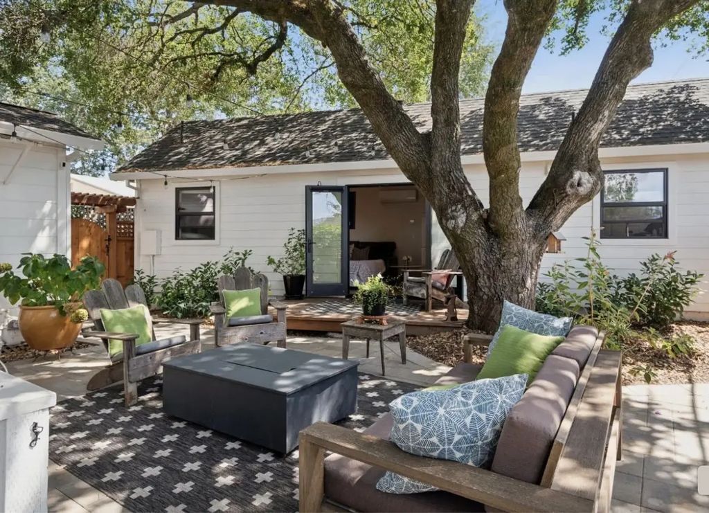 605 Calle Del Monte, Sonoma